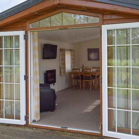Bridge End Lodge Dollar Екстериор снимка